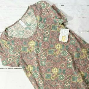 XS Lularoe Classic tee nwt